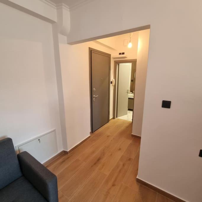 Thanos Apartment โตเลเมดา ภายนอก รูปภาพ